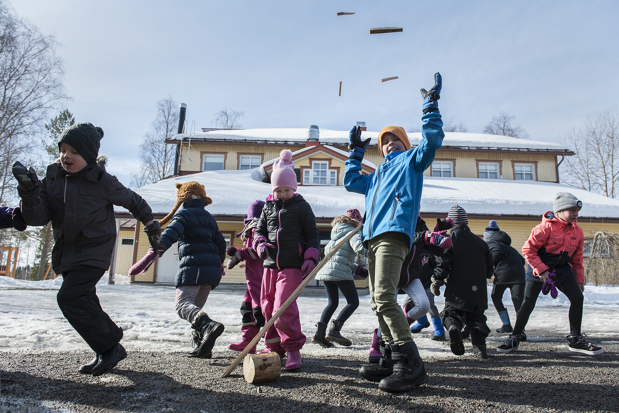 Piipsjärven koulun oppilaita